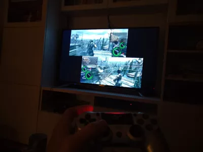 Multiplayer gauč hry pro PS4 : Playing Resident Evil 5. on PS4 split screen couch coop